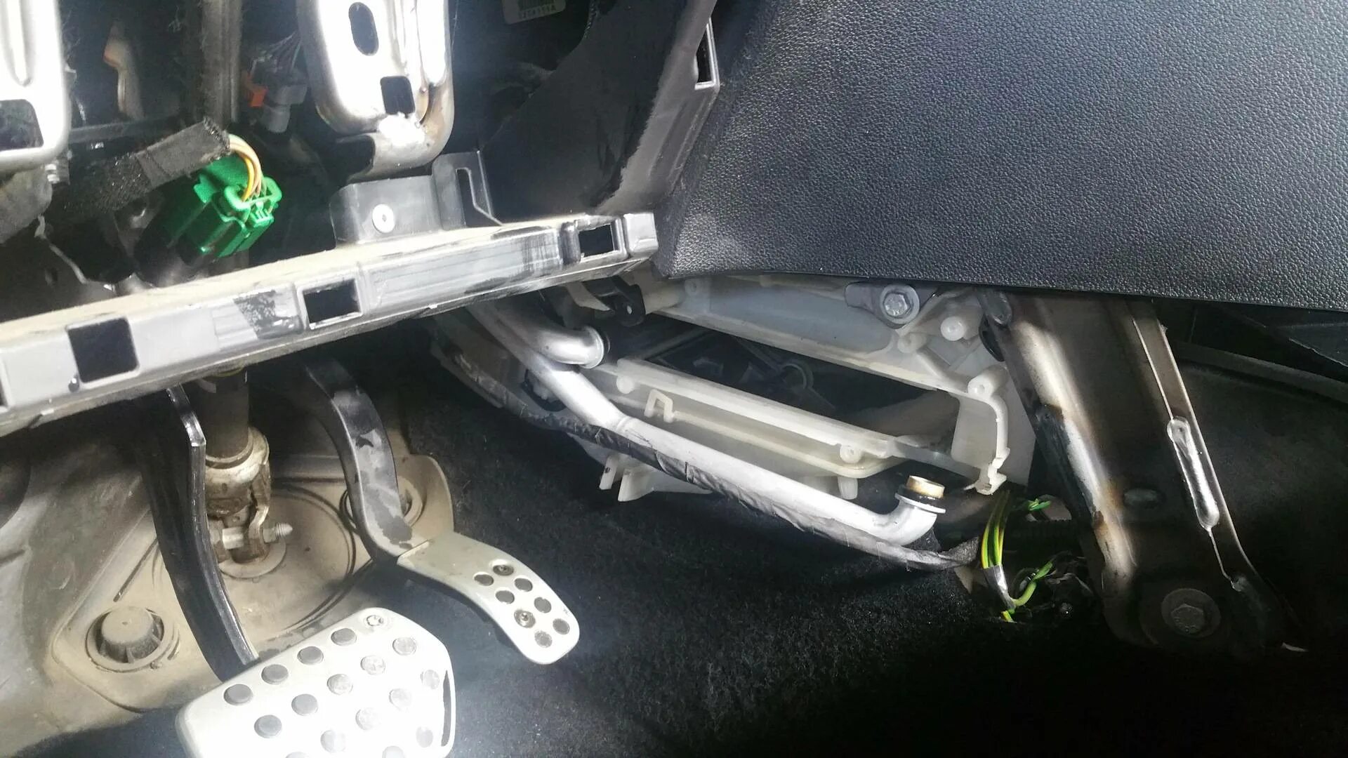 Как снять печку пежо 308 Электрообогрев штатный в корпу печкипежо 308 Авто-паскерАвто-паскер