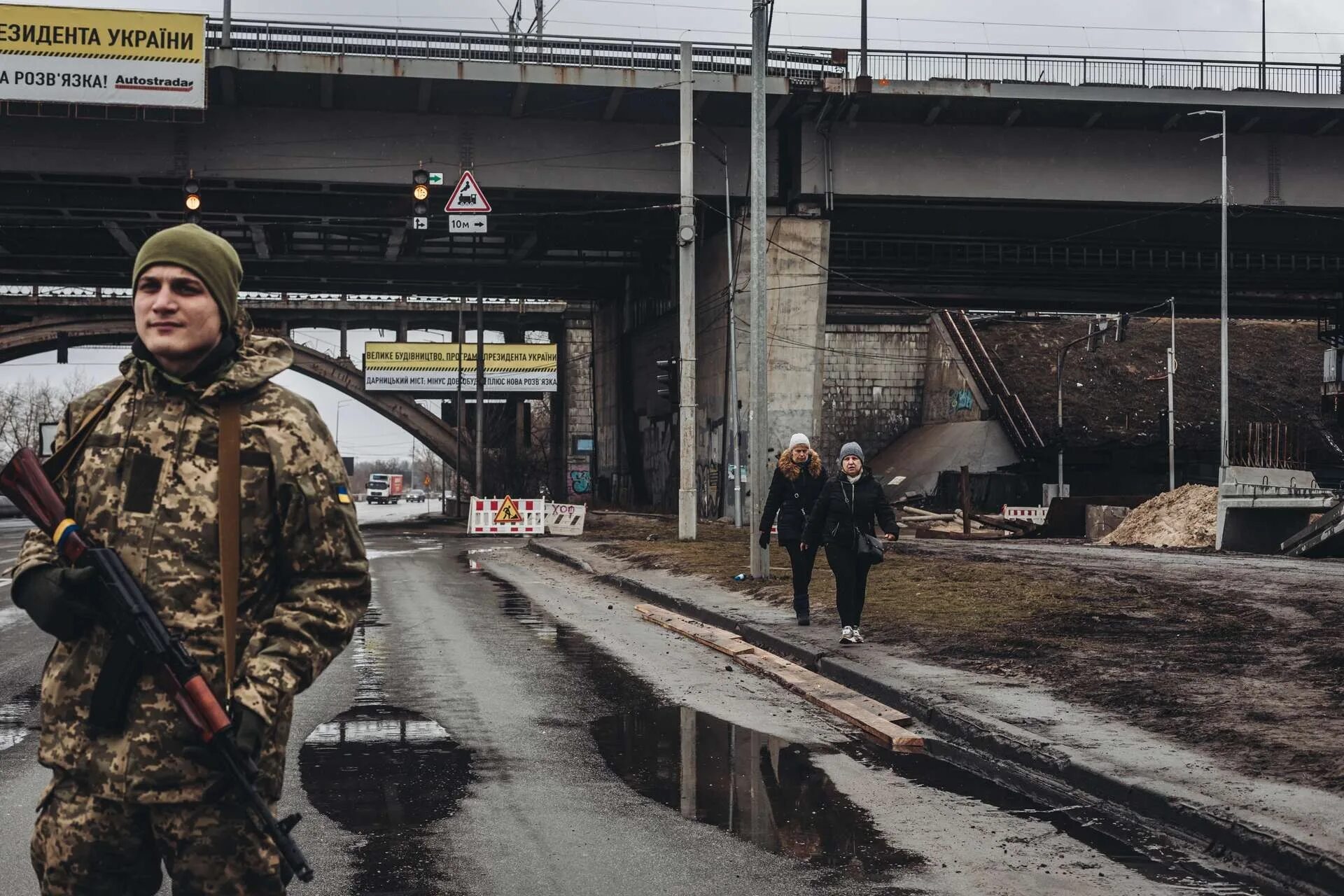 Операция на украине последние новости сегодня свежие. Ситуация на Украине последние. Украинские войска заложники. Минобороны Украины.