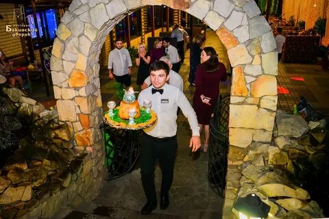 Бакинский дворик просп патриотов 43е