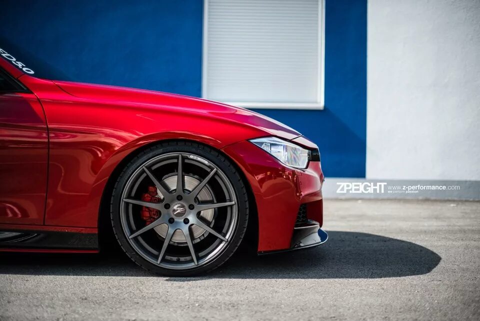 Диски на красную машину фото Vorsteiner VFF-104 и Porsche 991 Carrers 4S  на DRIVE2