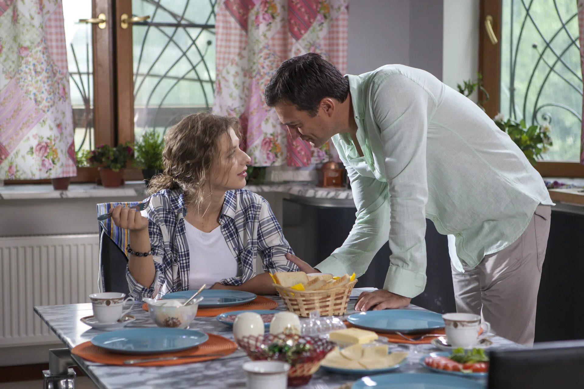 рысь сериал 2020 украина. сериал семья воронины. валерия ходос хороший парень. там где ты сериал 2014. хороший парень сериал 1 серия.