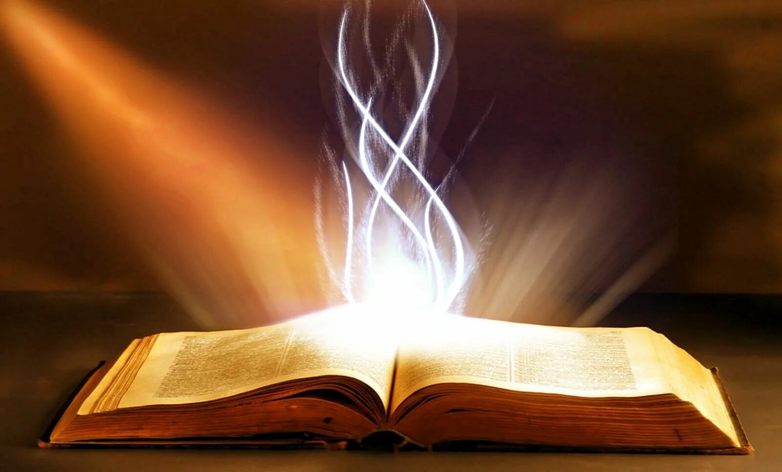 Духовные тетради. Книга свет. Фон книги. Свет из книги. Раскрытая Библия.