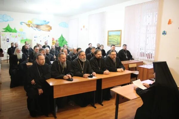 свято-стефановский храм котлас. игумен иона чернов котласской епархии. протоиерей александр данилов архангельская епархия. протоиерей александр стефановский. епископ котласский и вельский.