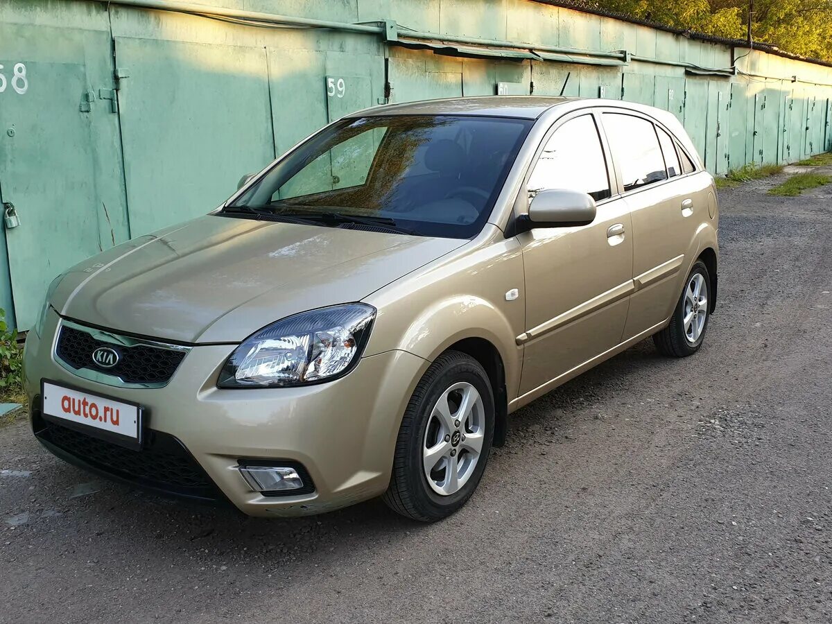 Kia rio 2 рестайлинг. Kia rio 2 2009. Kia rio 2009. киа рио 2 2009 хэтчбек. кия рио 2009 года.
