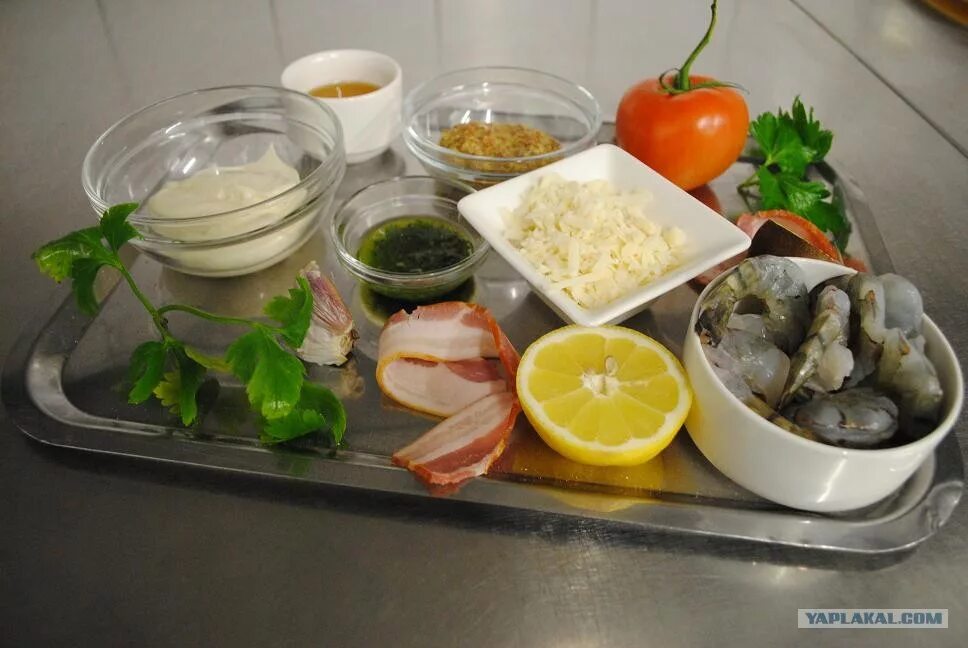 Как выглядит анчоус для салата. Салат цезарь с соусом из анчоусов. Анчоусы для салата. Как выглядит анчоус для салата. Анчоусы для цезаря.