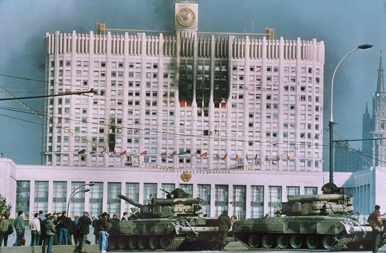 Ульяновск 1995 год. 3 октября 1996. Москва 1993 год 3 октября штурм останкино. 3 октября 1996. 3 октября 1996.