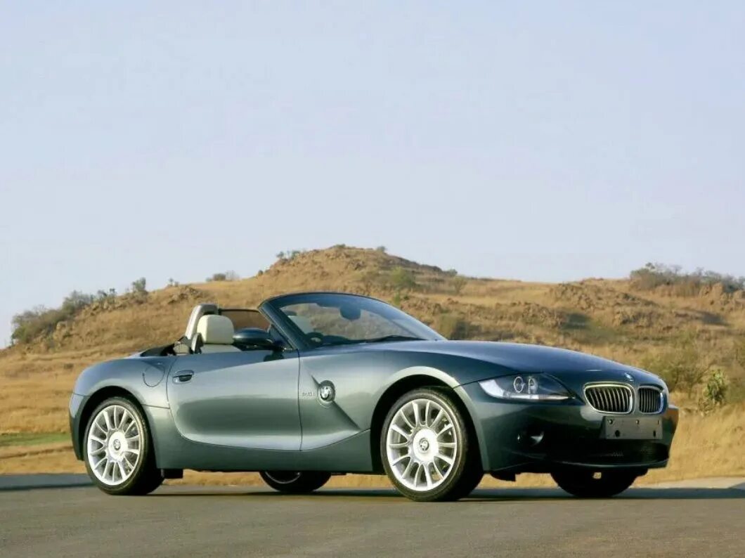 Г з 4. BMW z4 2004. BMW z4 2002. BMW z4 универсал. 2004 BMW z4 e85.