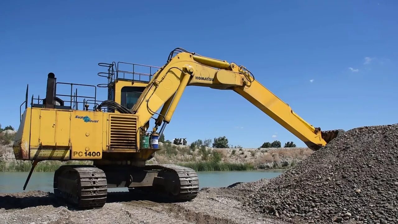 Гибридный экскаватор. Гидравлический экскаватор komatsu. Komatsu pc 5500-6. Экскаватор komatsu pc 200. Komatsu pc210.