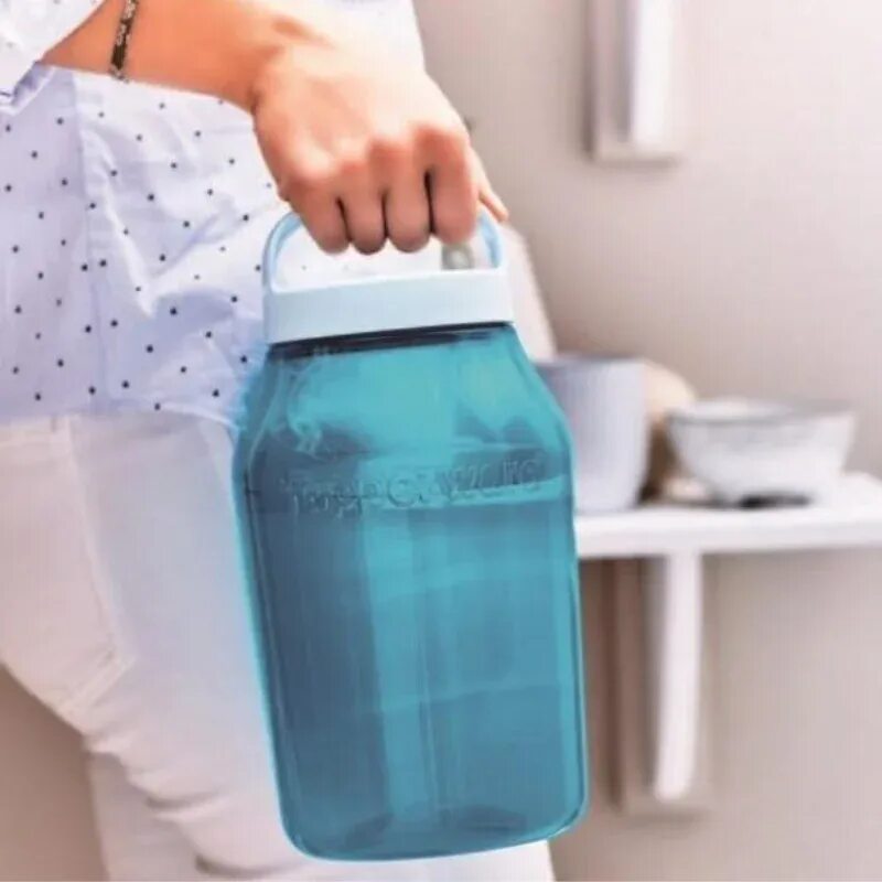 Банки tupperware. Чудо банка 4.5 л tupperware. чудо банка тапперваре 3. tupperware &quot;чудо-банка&quot; (1.5л). чудо банка тапервер.