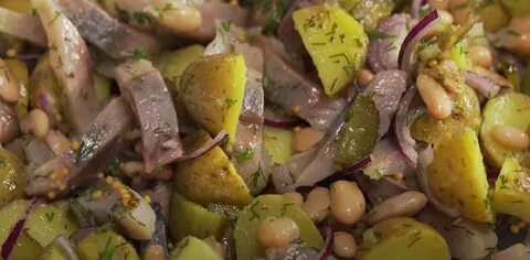Картошка с курицей с соленым огурцом