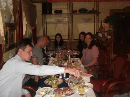 В лазурном шум