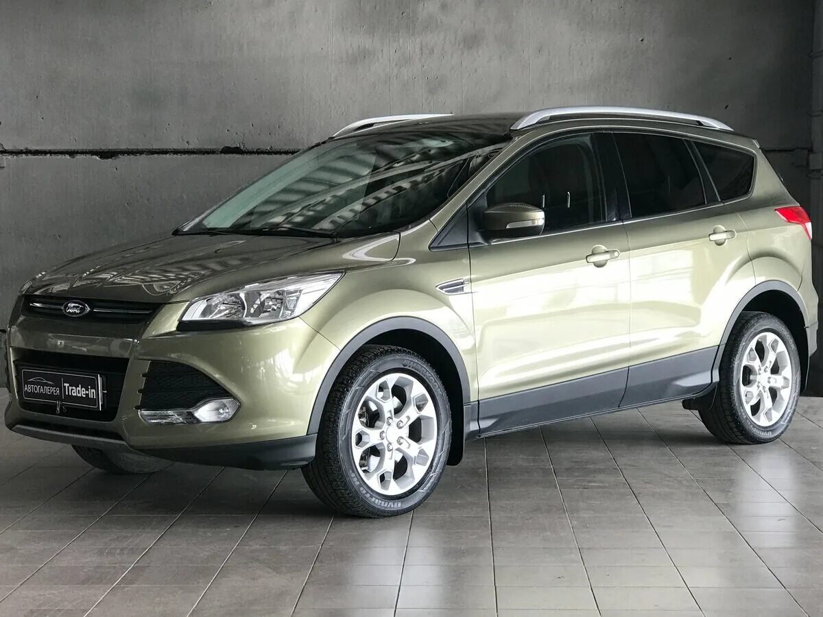 Куга 2 2013. Ford Kuga 2013. Форд Куга 2 зелёный. Форд Куга 2013 года. Форд Куга 2 2013.