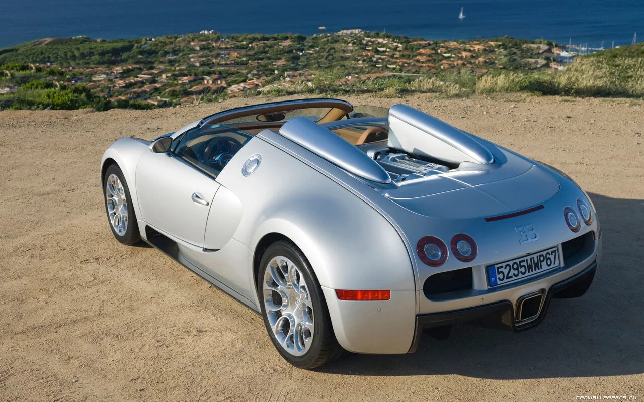 Bugatti grand. Bugatti Veyron 16.4 Grand Sport. Bugatti Veyron кабриолет. Bugatti Veyron 16.4 Grand Sport 2009. Bugatti Veyron Grand Sport (2009).