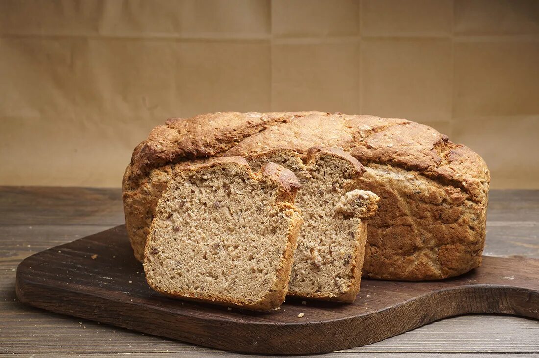 Рецепт хлеба без сахара. Хлеб полбяной цельнозерновой. Хлеб из полбяной муки. Хлеб из полбы. Спельта хлеб.