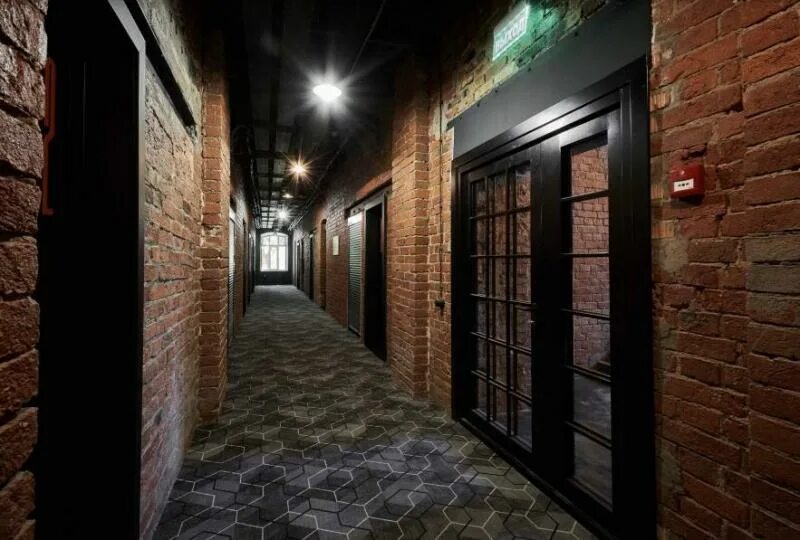 16 каменщиков вымостили улицу за 21 день. Бутик отель малые каменщики 16. улица малые каменщики д.16. малые каменщики, д. 16 отель. малых каменщиков 16.