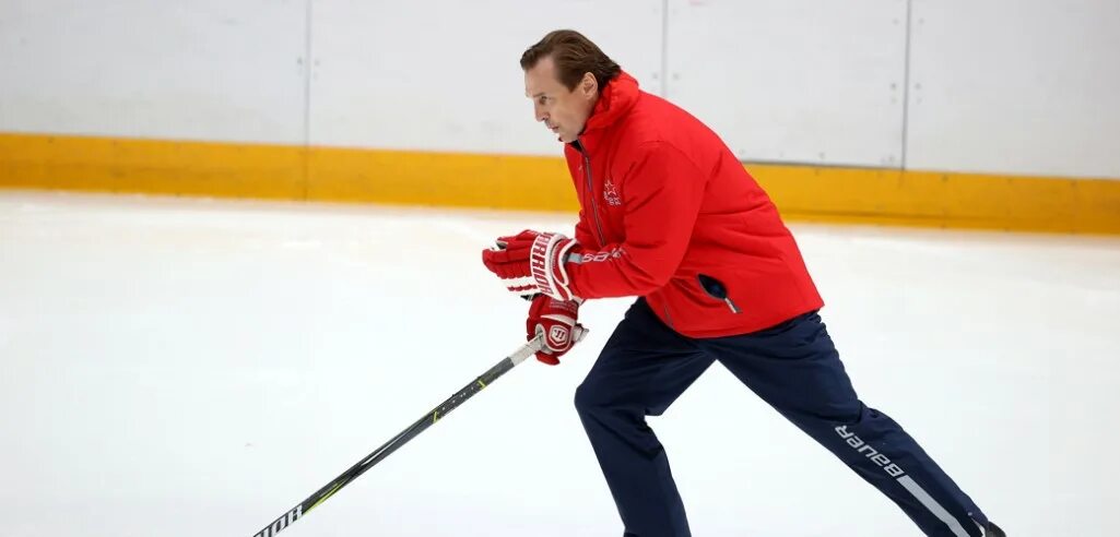 Федоров хоккеист. Что случилось с сергеем федоровым. Что случилось с сергеем федоровым. Фёдоров тренер цска. Что случилось с сергеем федоровым.