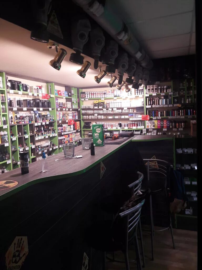 барная стойка вэйп шоп. Parobar vape shop екатеринбург. стеллаж для вейпов. бумкер саратов вейп шоп. скидон шоп вейп магазин.