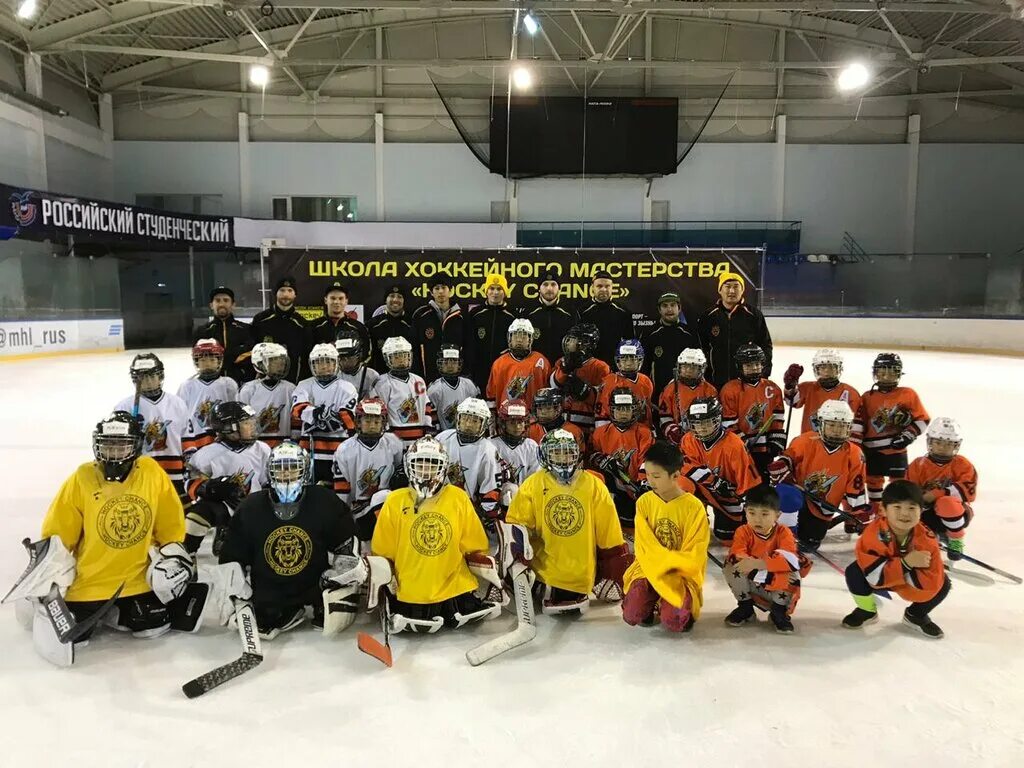 Сш по хоккею. Детская хоккейная школа. Школа хоккея питер. Аспен хоккейная академия. Кубок черного моря.