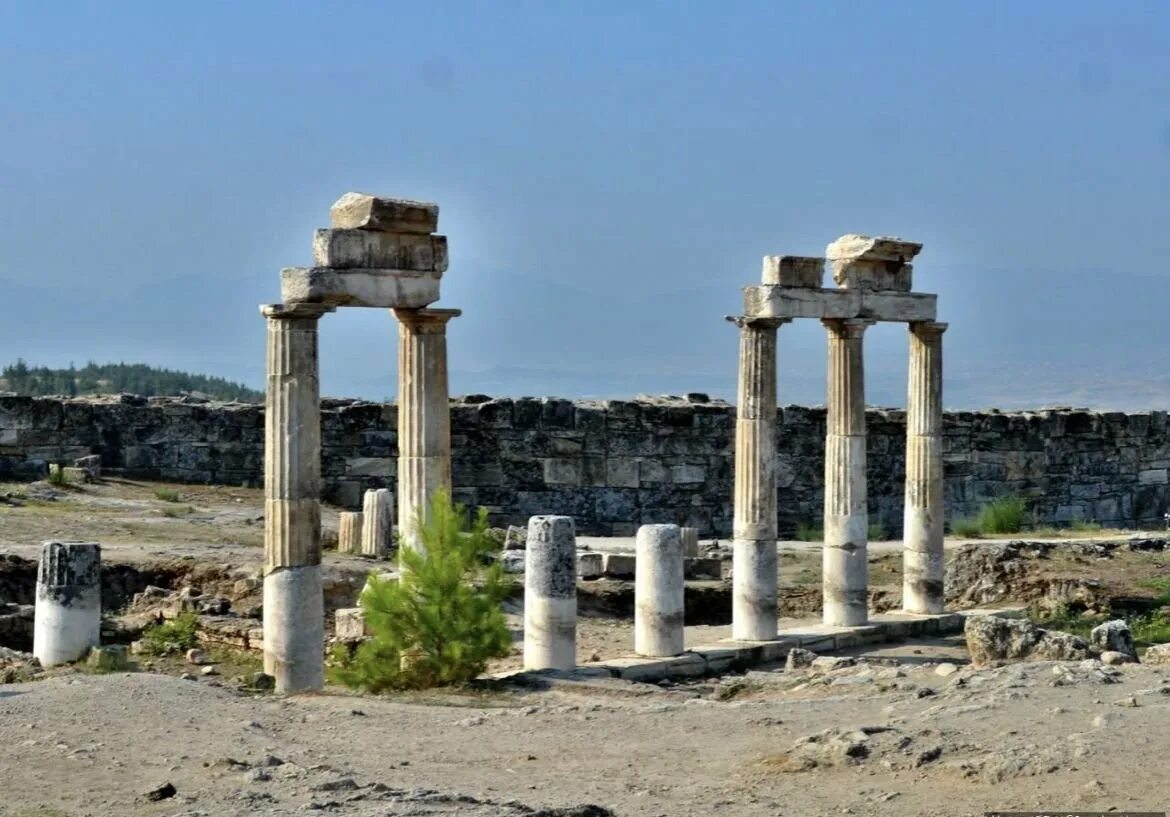 Иераполис храм аполлона. Эфес турция. Гёбекли-тепе турция находка. Археологические раскопки. Гёбекли-тепе раскопки.