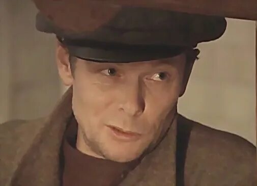 Легавый первый. Легавый актер разгуляя.