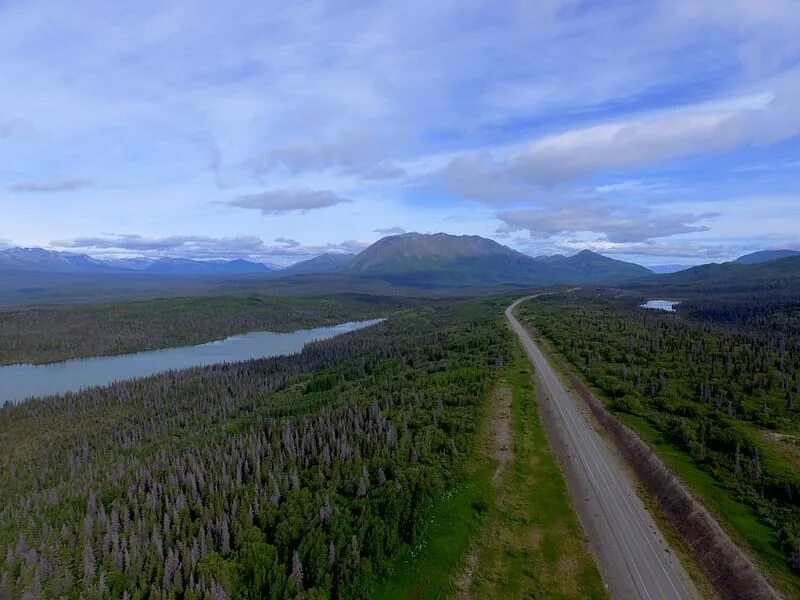 Река юкон канада. Долина юкона. Горы юкона. Долина юкона. Аляска плоскогорье юкон.