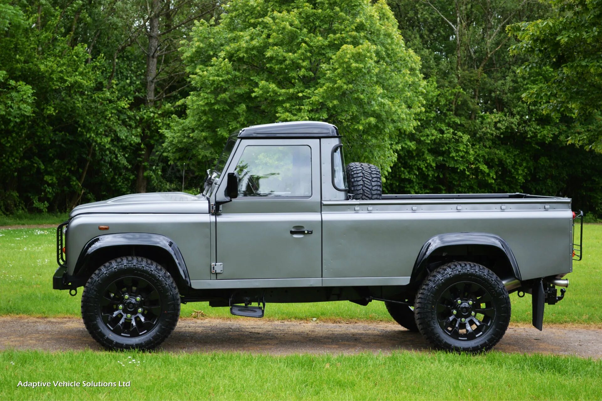 Pick up английский. Defender 110 Pickup. Land Rover 110 Pickup. Ленд Ровер Дефендер пикап. Ленд Ровер Дефендер 110.