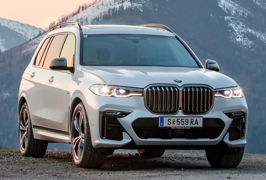 Семь икс семь. BMW x7 v50i. БМВ Икс 7. BMW x7 m50d белый. BMW x7 e70.