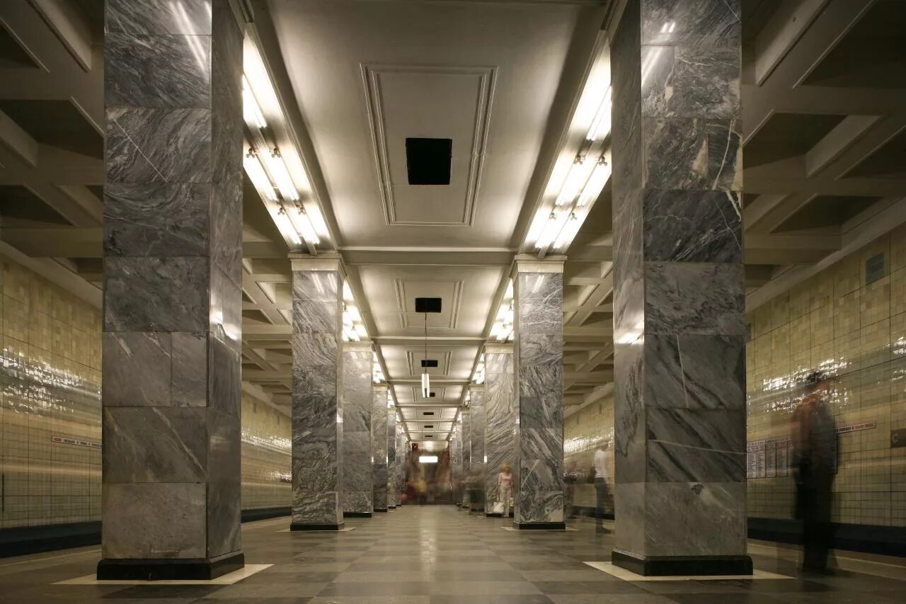 Станция метро сокольники. Сокольники станция метро сокольническая. Станция метро сокольники вестибюль. Станция метро сокольники. Московский метрополитен станция сокольники.