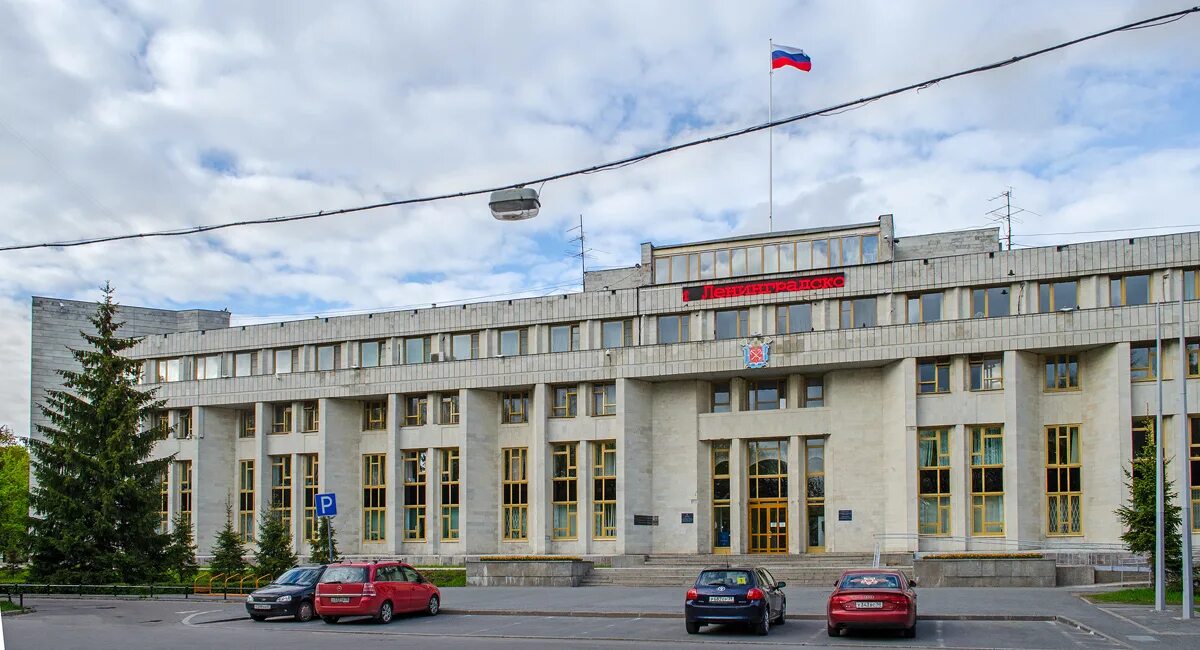 Лиговский проспект 10 гостиница октябрьская. Храм на октябрьской набережной. Город герой ленинград московский вокзал. Пушкин октябрьский бульвар 24. Санкт-петербург, октябрьская набережная, 54.
