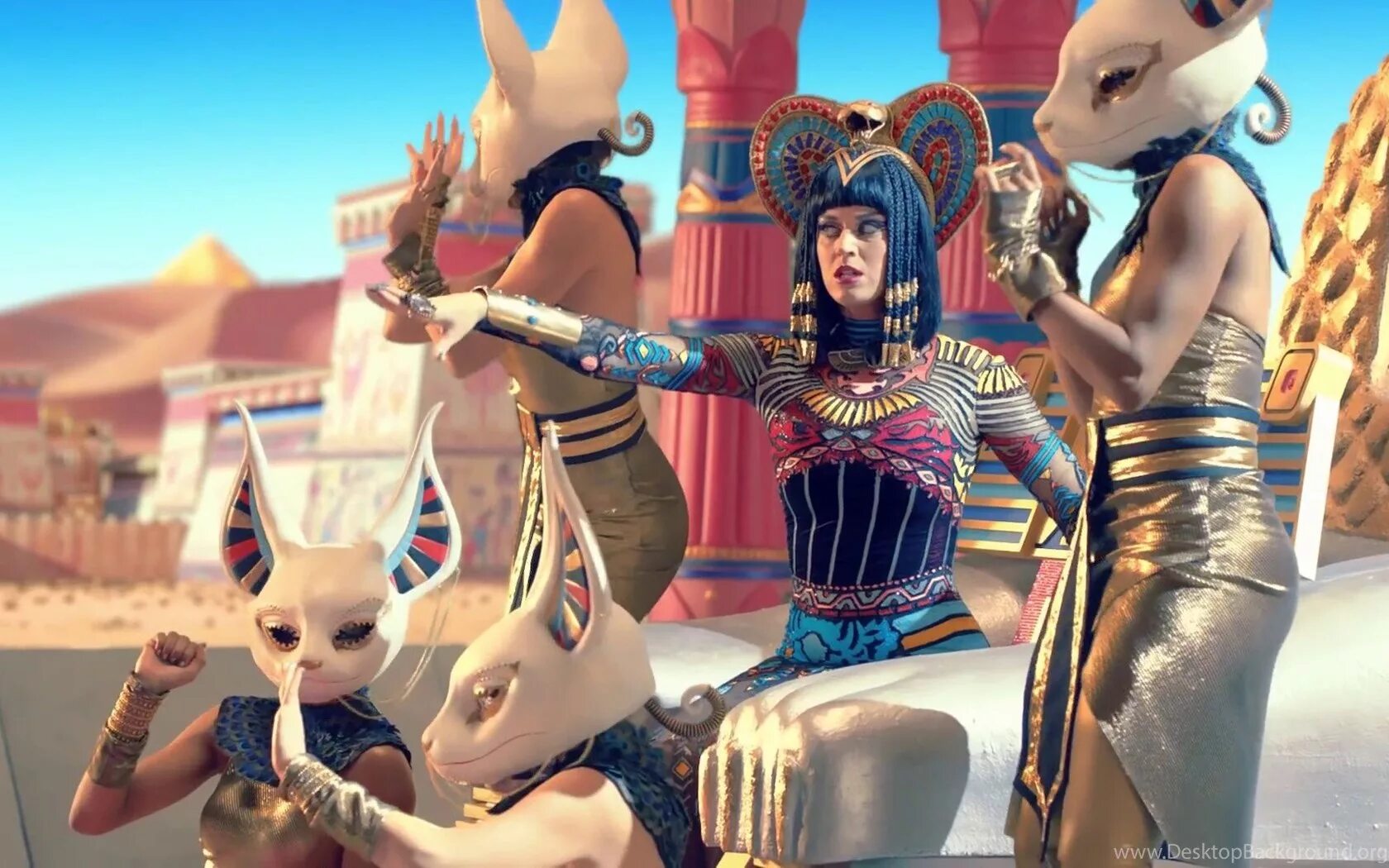 Dark horse katy perry feat juicy j. Кэти Перри Клеопатра. Кэти Перри фараон. Katy Perry Египет. Katy Perry Dark Horse.