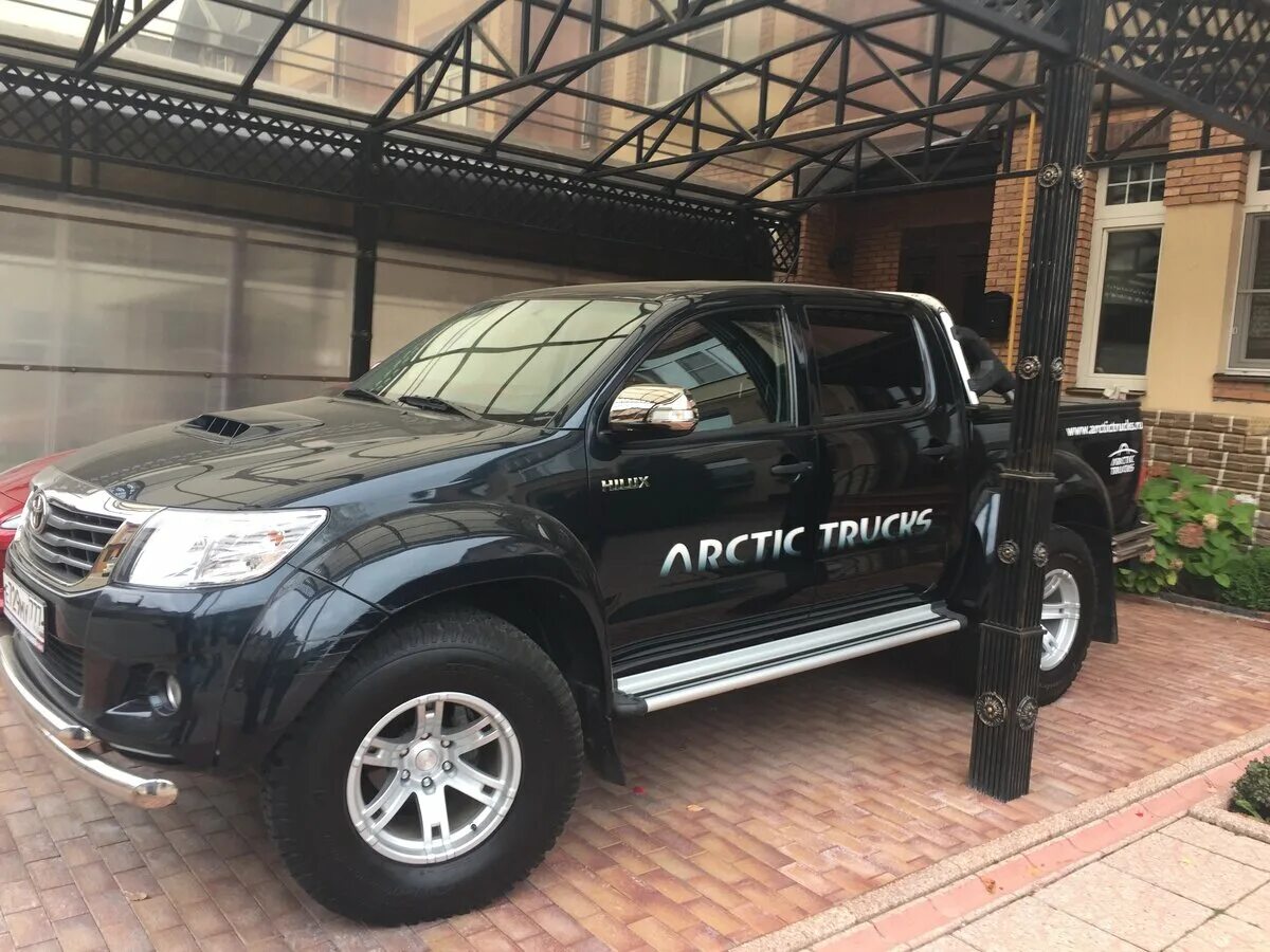 Тойота Хайлюкс 2014 года. Тойота Хайлюкс 2014 года дизель. Toyota Hilux Pickup 2014 Tuning. Тойота Хайлюкс артитрак. Купить хайлюкс с пробегом авито