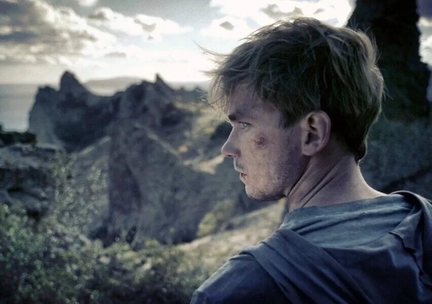 Пока цветет папоротник кирилл. Александр петров беловодье. Кирилл беловодье. Последний хранитель беловодья фильм 2016. Беловодье папоротник.