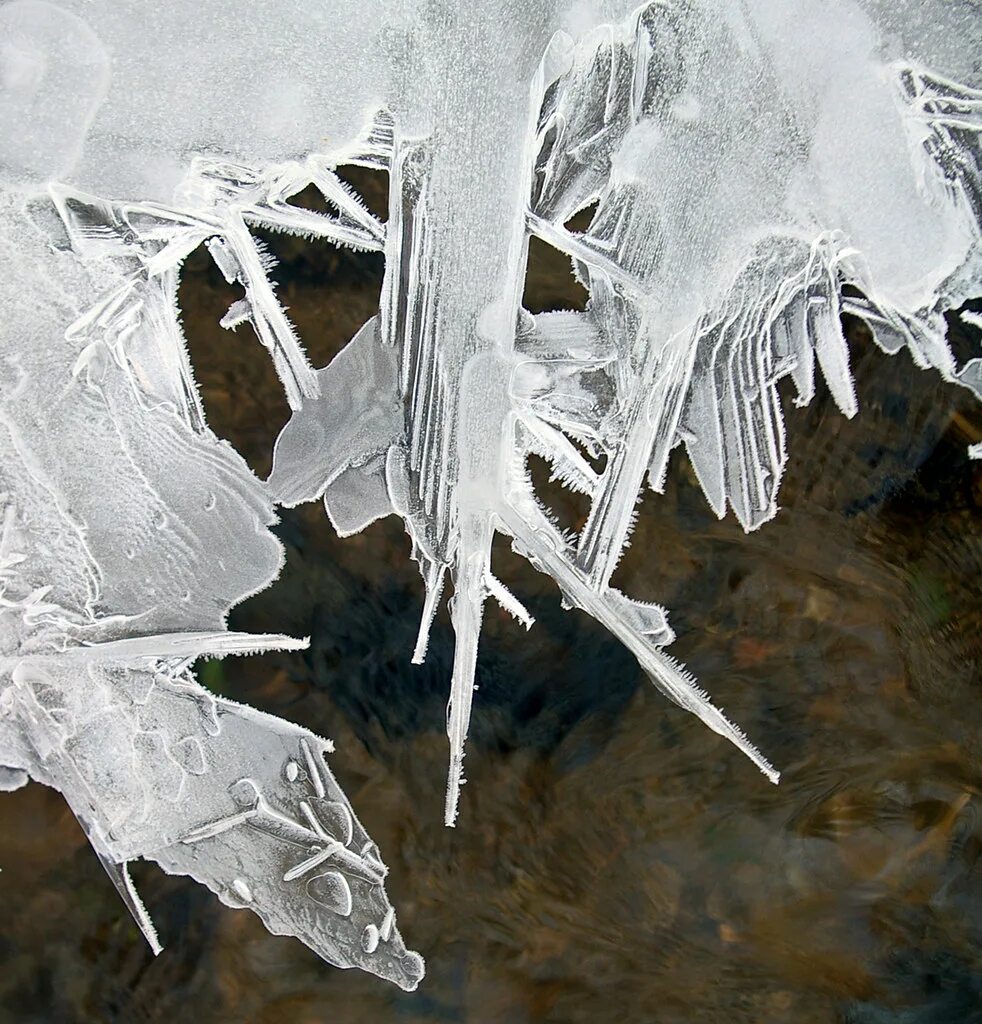 Icespise. Test Icicles. Planet covered in Ice Spikes. Ice spike