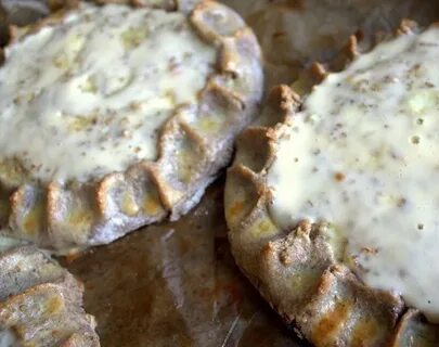 Шаньги из ржаной муки с картошкой
