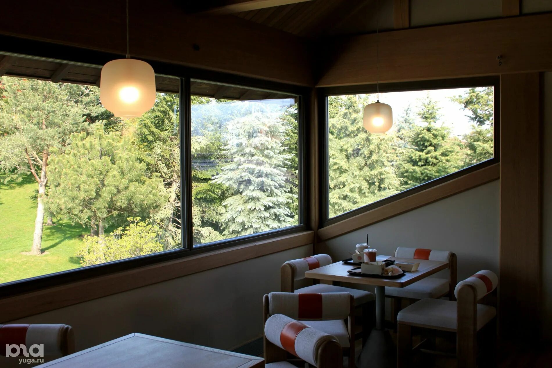 Синтоистский храм в японии. Голицынский парк краснодар японский сад. Ресторан в японском саду в парке галицкого. Ресторан в японском саду в парке галицкого. Японский сад в парке галицкого в краснодаре.