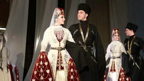 Народные костюмы осетии