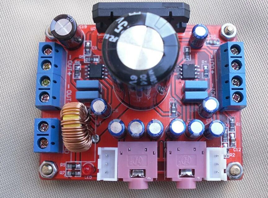 Модуль усилителя купить. TDA 7850 MOSFET. Tda7850 усилитель. Усилитель звука TDA 7850. Tda7850 плата.