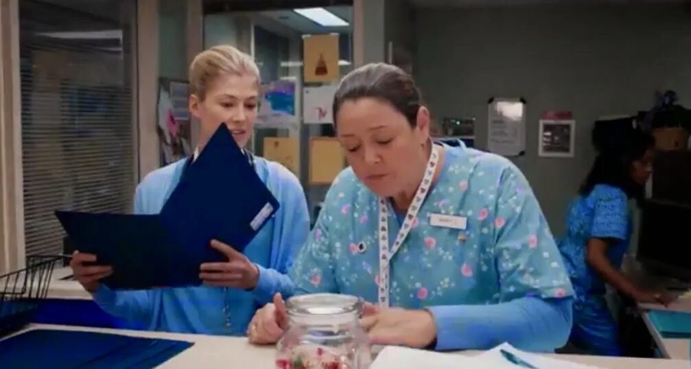 T me return to sender франция. Return to sender. rosamund pike return to sender.