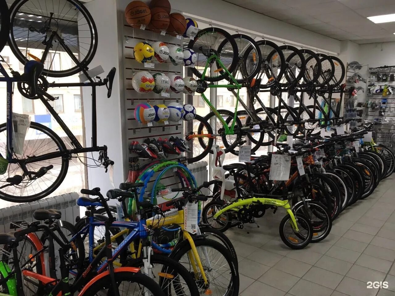 Авито волгоград велосипеды. Магазин велосипедов. Веломагазин Волгоград. Велосипедный магазин. Веломагазин интернет.