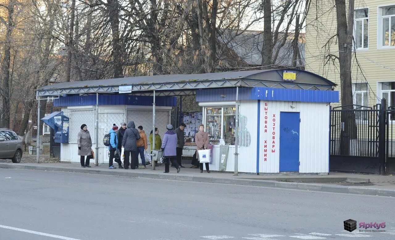 90 с ярославль остановки. Современный остановочный комплекс. Остановки. Новые остановки в ярославле. Красят остановки.