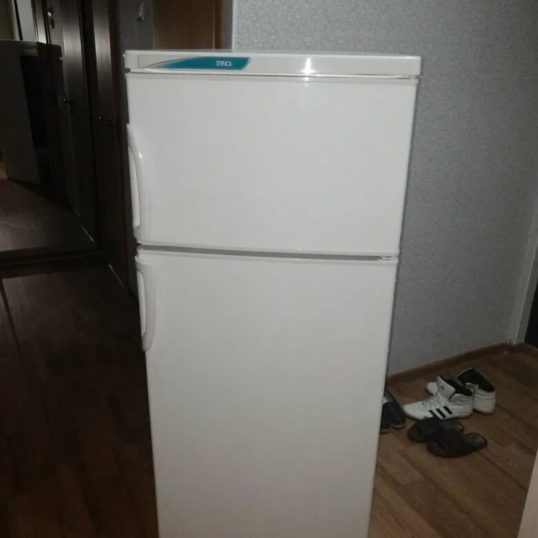 Прием холодильников бу. Холодильник Stinol 242q. Холодильник Stinol 242q.002. Холодильник Стинол однокамерный модели. Холодильник Стинол маленький с морозилкой однокамерный.