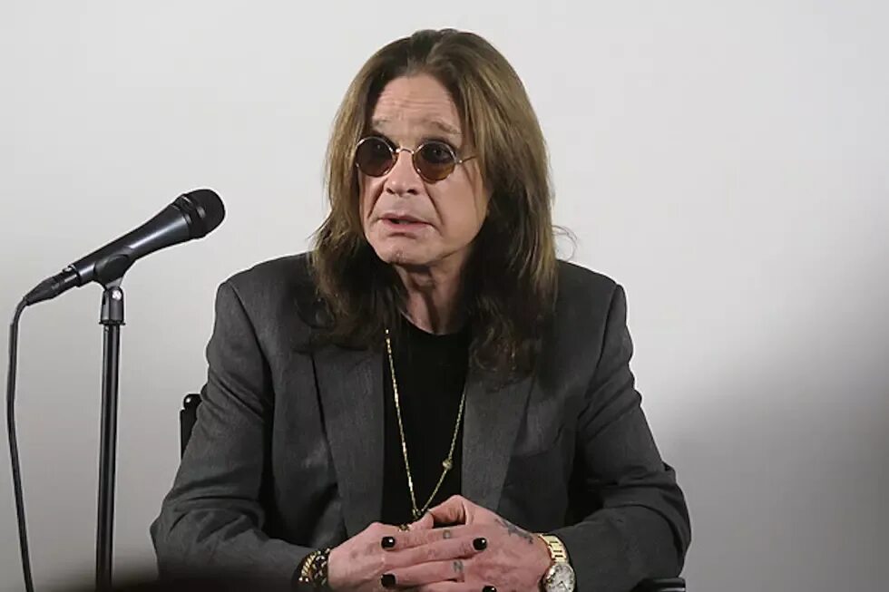 Оззи осборн. Оззи осборн. Рок музыкант ozzy osbourne. Оззи озон. Оззи оззи.