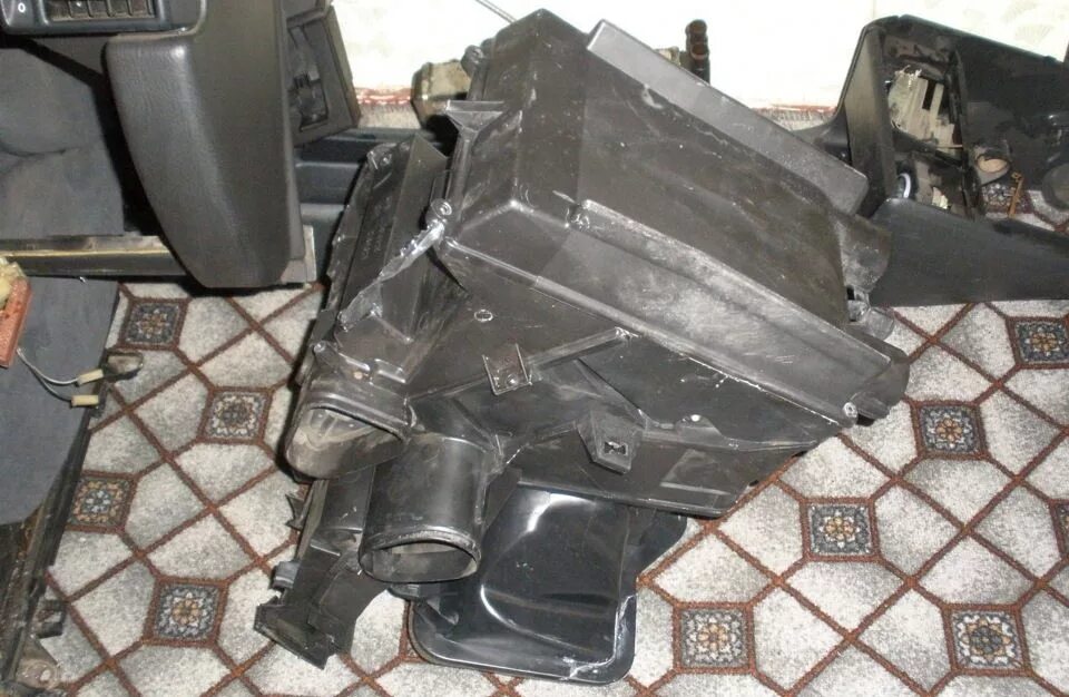 Радиатор печки опель вектра б х18хе. 0 печка. Радиатор печки опель вектра б 1. Корпус печки opel vectra b. Радиатор печки опель вектра б 1.