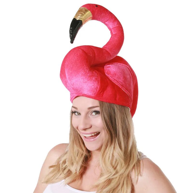 Розовый фламинго в шляпе. Костюм фламинго. Необычные головные уборы. Птица с шапочкой. Смешные шляпы.