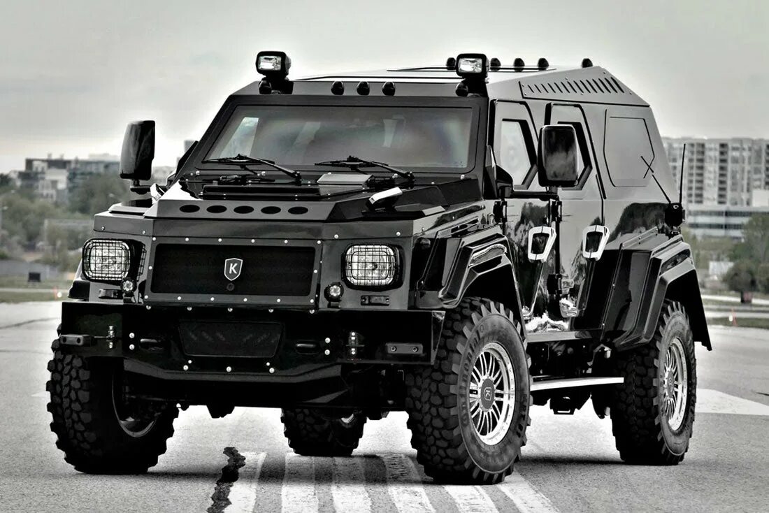 Best vehicle. Броневик Knight XV. Conquest Knight XV машина. Автомобиль Conquest Knight 15. 2010 Conquest Knight XV.