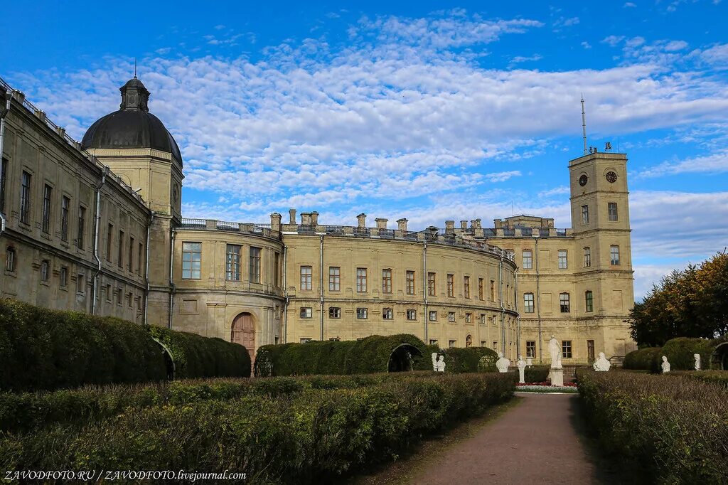 Гатчина-санкт-петербург дворец. Гатчина дворец. Погат гатчина. Санкт петербург гатчина погода. Гатчинский дворец охотничий замок.