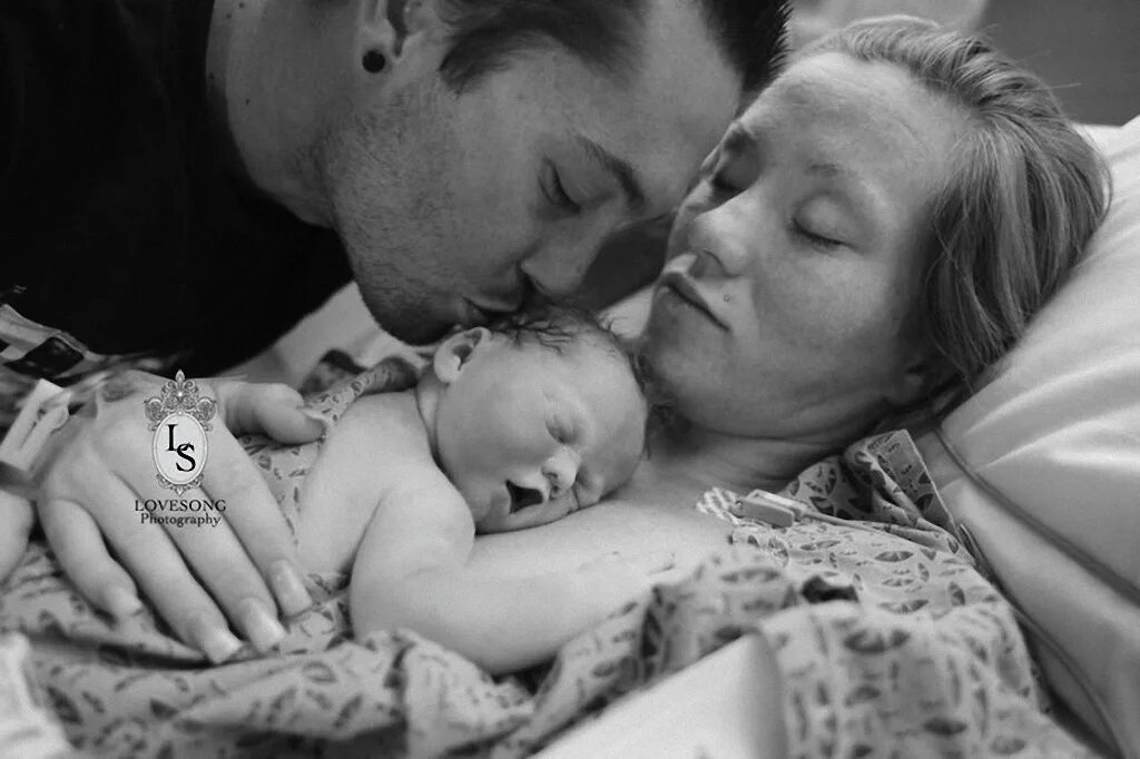 Священник у постели больного. Картина у постели больного. Дочь умирающего отца. После смерти отца. Дочь умирающего отца.