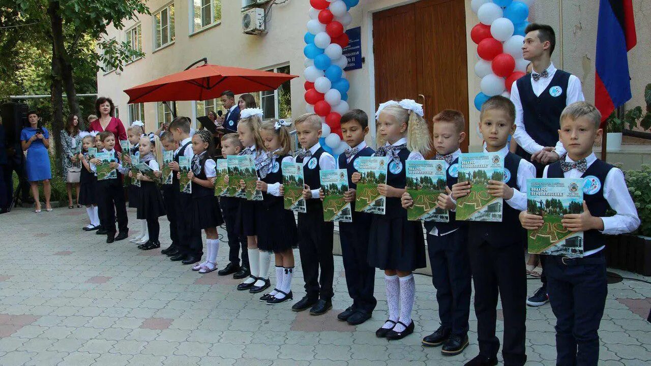 10 школа города донецка. Школа 61 донецк. 10 школа донецк калининский район. Школа 116 донецк. Школа 71 донецк.