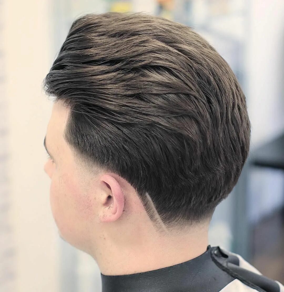 Затылок парня. Taper Haircut стрижка. Тапер фейд. Мужские стрижки затылок.