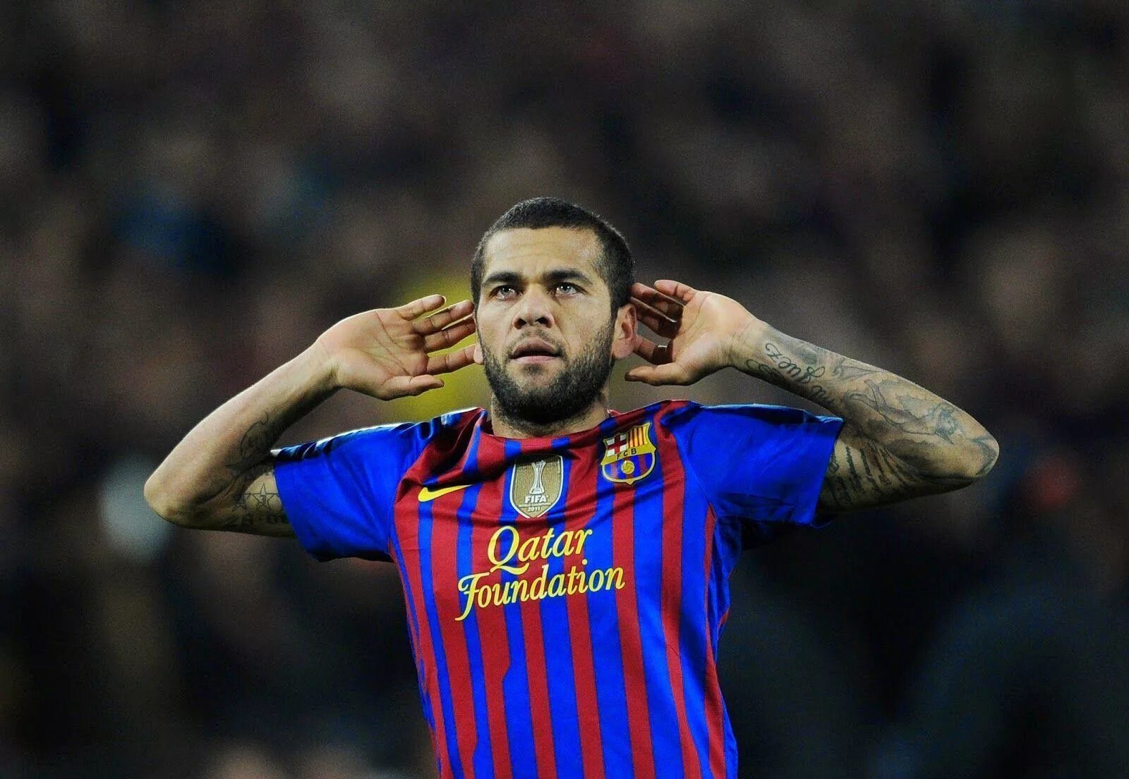 Дани алвес. Даниэл алвес барселона. dani alves barca. дани алвес фото. даниэла барселона.
